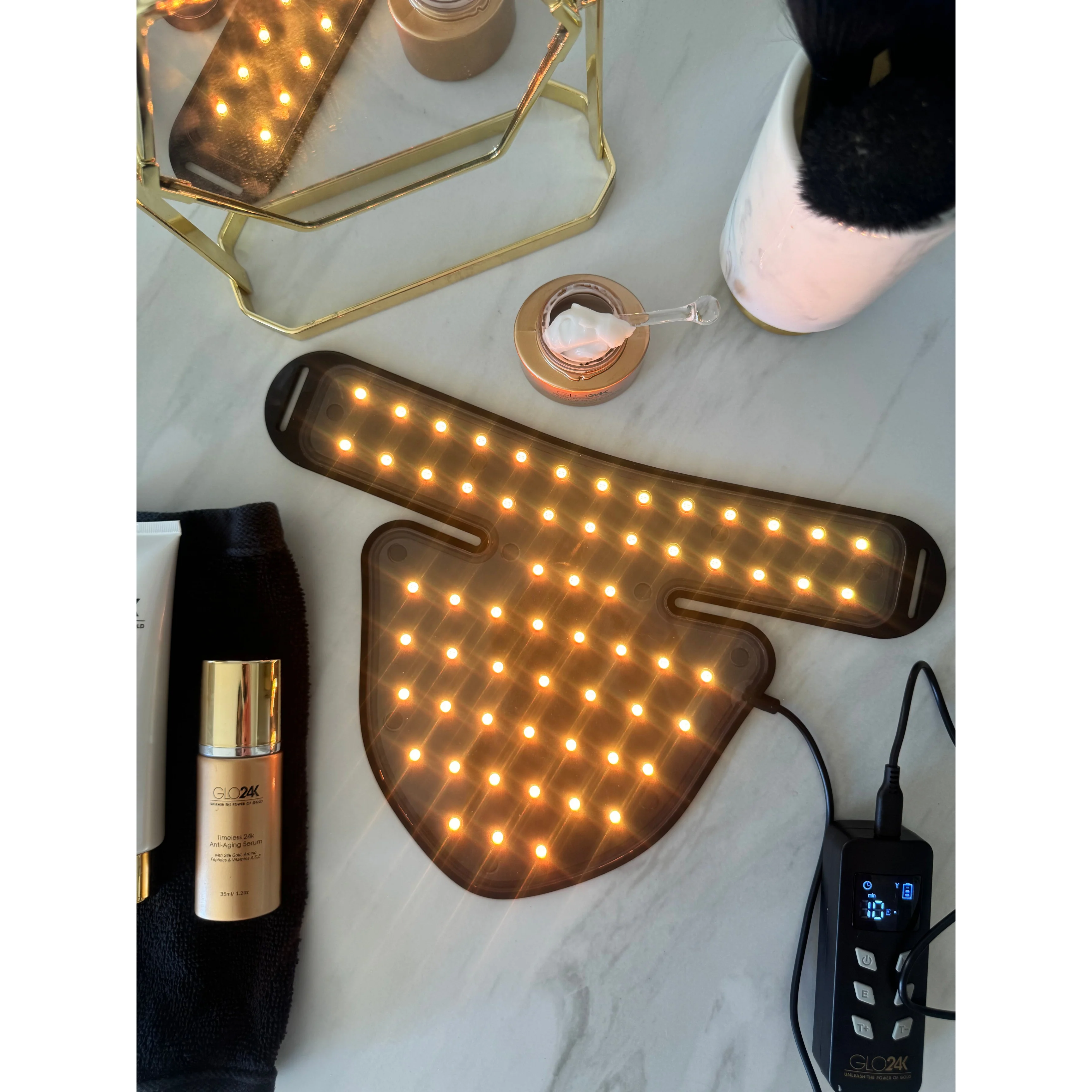 7 Color LED Super Mask for the Neck, Chest & Décolleté - Image 4