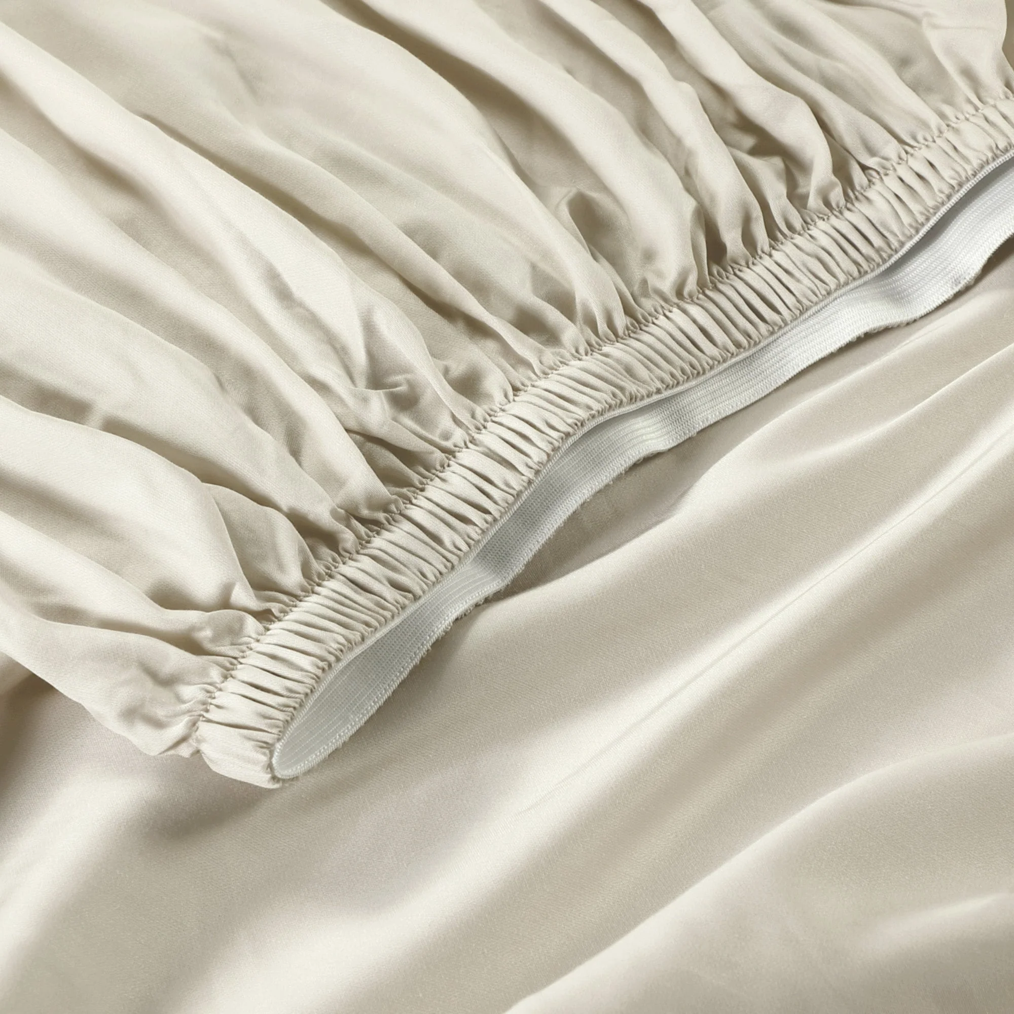 AiryWeight Eucalyptus Sheet Set - Fog - Image 4