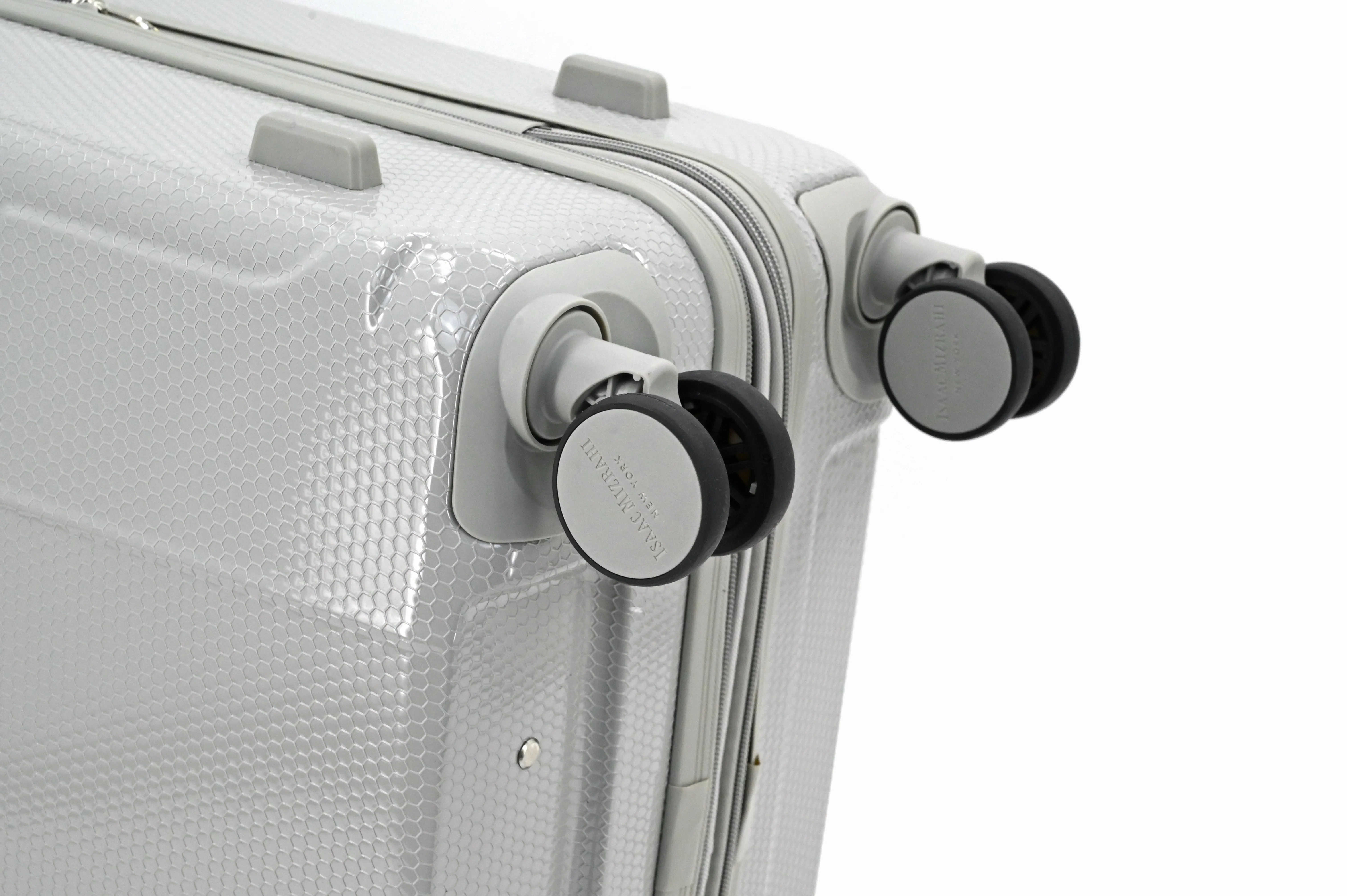 ISAAC MIZRAHI AERO 3-Piece Luggage Set – Lightweight Expandable ABS Hard Shell Suitcases with Spinner Wheels (28”/24”/20”) – Designer Travel Set - Image 74