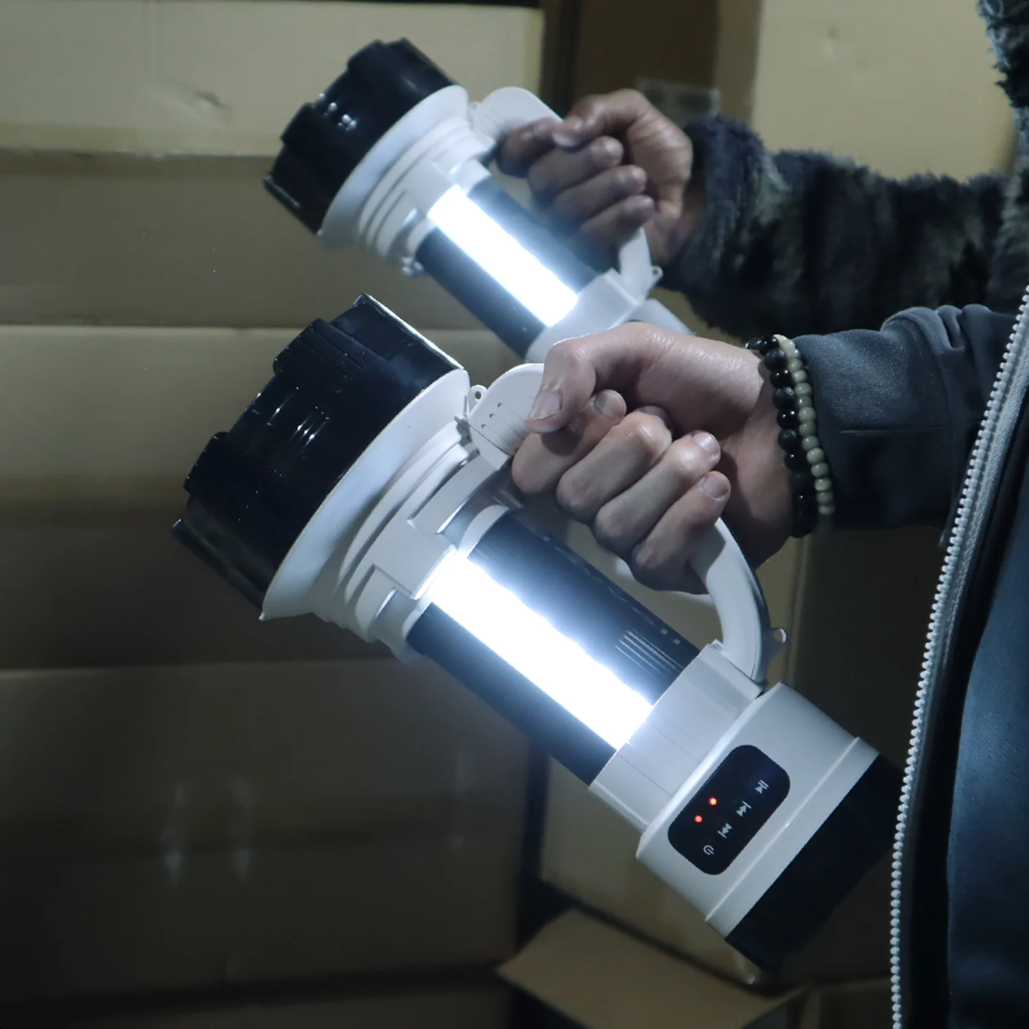 RC Flashlight and Speaker - Image 8